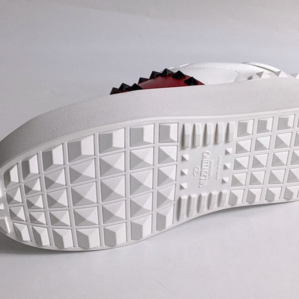 Valentino Garavani
Women's Rockstud Platform Sneakers - ExclusiveWhite Size 38.5 - Picture 8 of 8